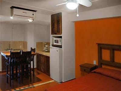 Hotel Punta Melaque ซาน พาทริชิโอ เมลาเก ภายนอก รูปภาพ