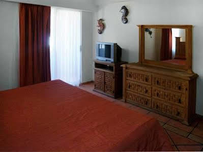 Hotel Punta Melaque ซาน พาทริชิโอ เมลาเก ภายนอก รูปภาพ
